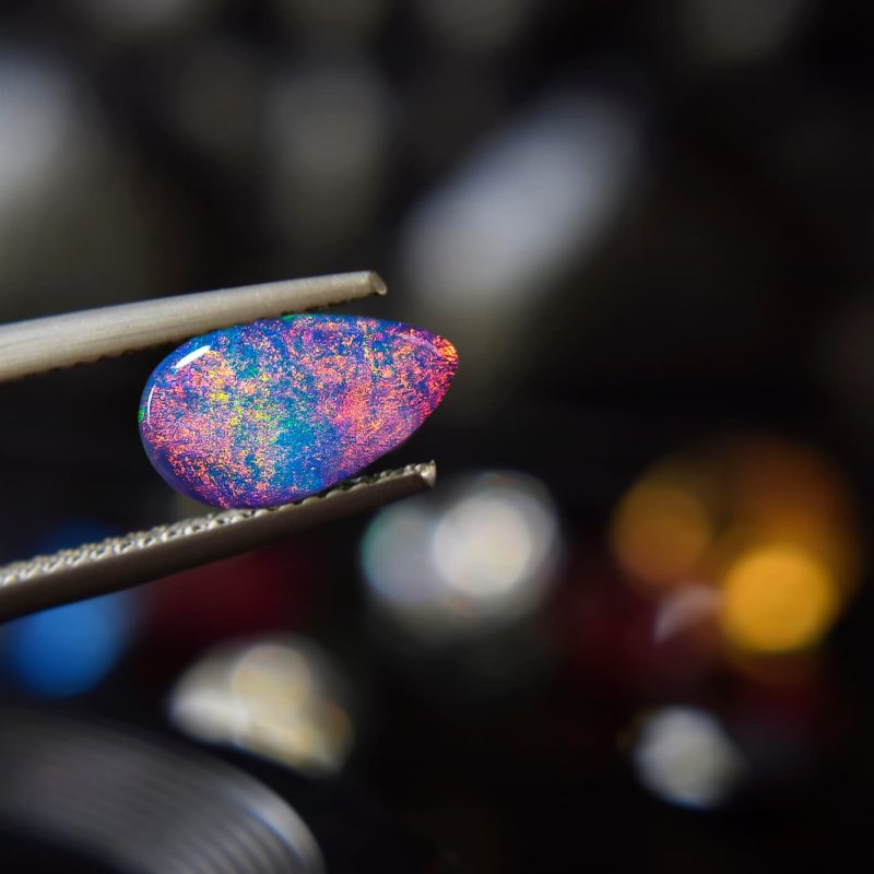 Quelle est la symbolique des couleurs des bijoux ? Montlouis-sur-Loire